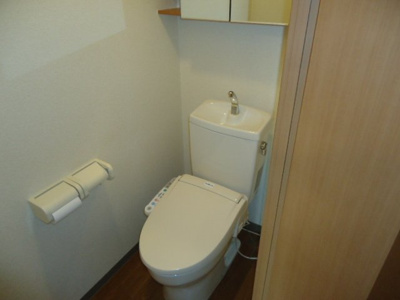 【トイレ】 | プラムガーデン Sin | シャワー付トイレ