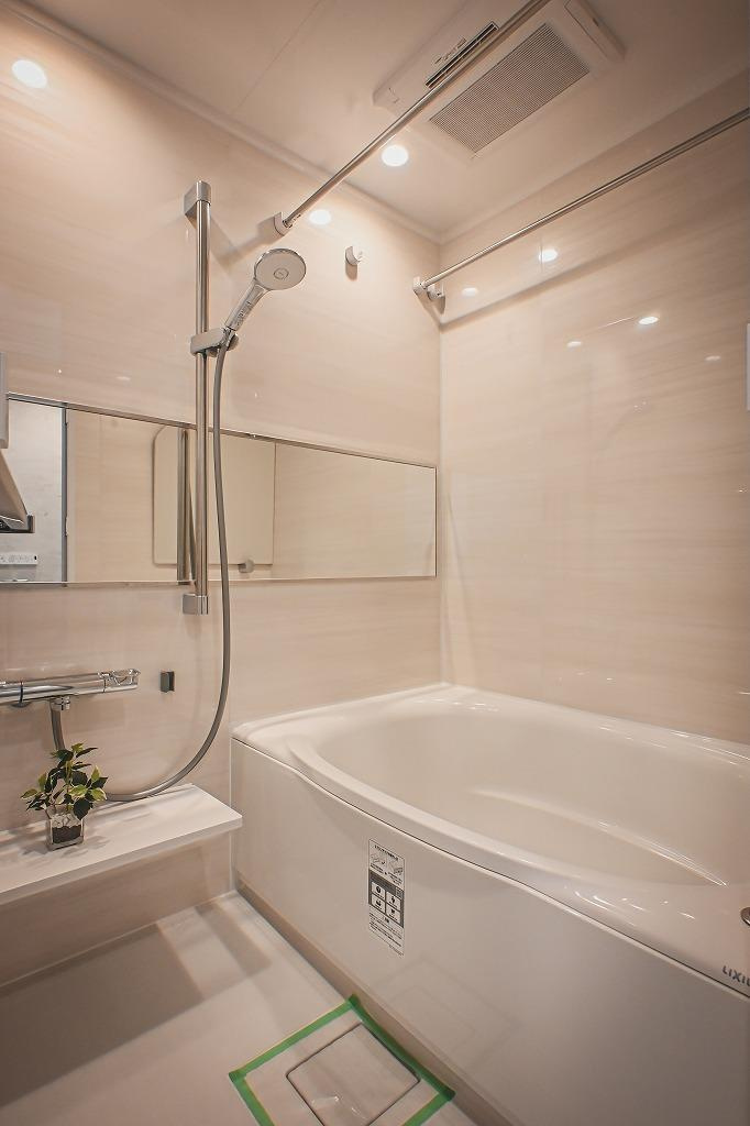 ライオンズマンション吉野町第６ の浴室