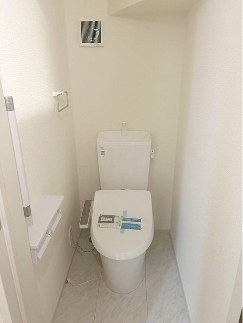 【Livele Garden.S】 東大和新堀第２のトイレ|各階にトイレ有、ゆとりをもって使用可能