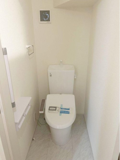 【トイレ】 | 【Livele Garden.S】 東大和新堀第２ | 各階にトイレ有、ゆとりをもって使用可能