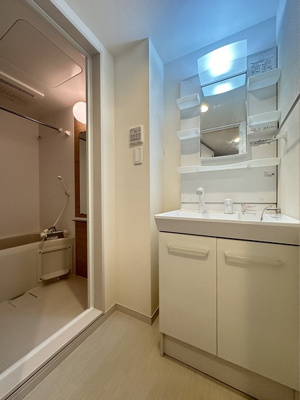 【洗面所】 | リブリ・美ら島ガーデン | 人気の独立洗面♪