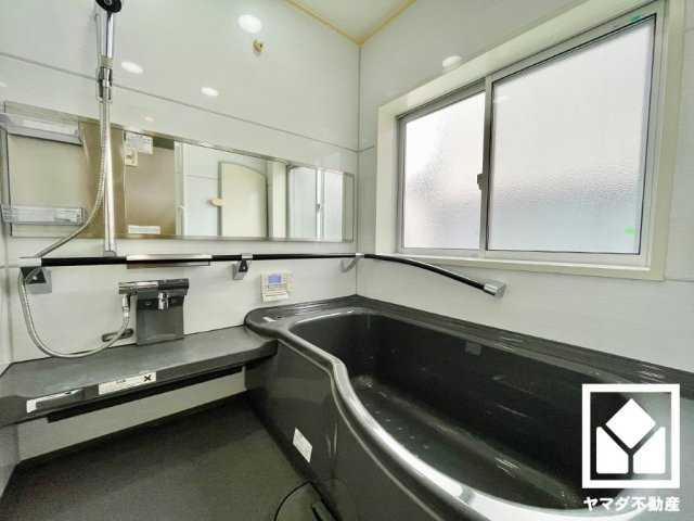 大津市衣川１丁目の浴室