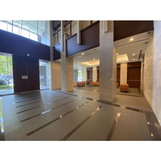 【エントランス】 | エルザグレース堀江タワー | 総戸数214戸のマンションです。