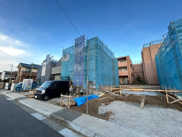 三鷹市北野2丁目　新築戸建　残6棟の前面道路含む現地写真|2026.01.22撮影

現地ご見学希望・資料請求などお気軽にお問い合わせ下さい！
03-5990-5201