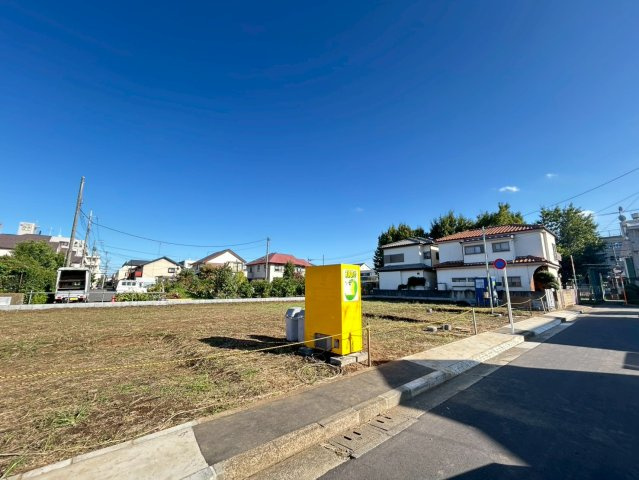 三鷹市北野2丁目　新築戸建　残7棟の外観|2025.10.17撮影

現地ご見学希望・資料請求などお気軽にお問い合わせ下さい！
03-5990-5201