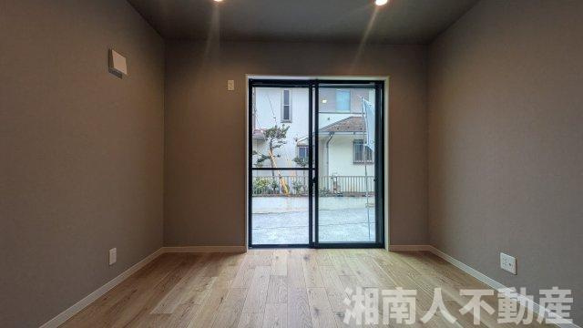 藤沢市辻堂太平台２丁目３－９新築戸建ての洋室|使い勝手のいい洋室です