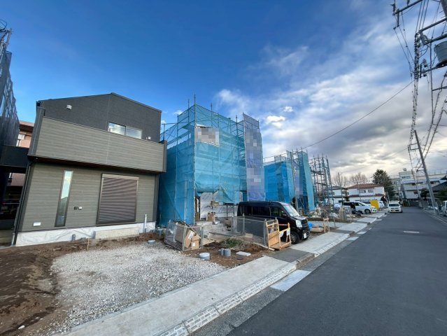 三鷹市北野2丁目　新築戸建　残5棟の前面道路含む現地写真|現地写真

現地ご見学希望・資料請求などお気軽にお問い合わせ下さい！
03-5990-5201