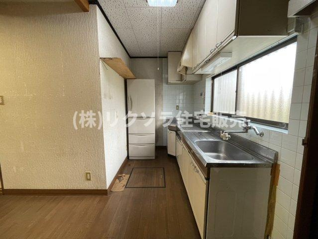 南水苑町　中古一戸建てのキッチン|LDK11.25帖
■物件内覧・資金計画相談・住宅ローン相談、リフォーム相談、お問合せ受付中■
※当日・翌日のご内覧、ご相談はお電話でのお問合せがスムーズです！