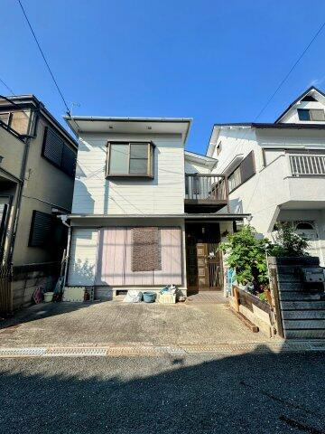 南水苑町　中古一戸建ての外観|新しい生活にいかがでしょうか？外観はお住まいの顔になります。こだわりたいポイントですね。外壁塗装や屋根塗装のご相談も承っております。
■現地内覧・資金計画相談・住宅ローン相談もお問合せ受付中■