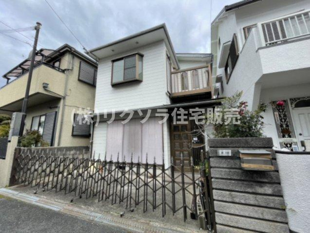南水苑町　中古一戸建ての外観|新しい生活にいかがでしょうか？外観はお住まいの顔になります。こだわりたいポイントですね。外壁塗装や屋根塗装のご相談も承っております。
■現地内覧・資金計画相談・住宅ローン相談もお問合せ受付中■