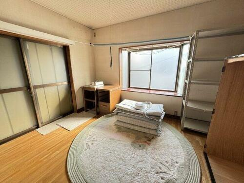 南水苑町　中古一戸建ての寝室|洋室6.0帖
■物件内覧・資金計画相談・住宅ローン相談、リフォーム相談、お問合せ受付中■
※当日・翌日のご内覧、ご相談はお電話でのお問合せがスムーズです！