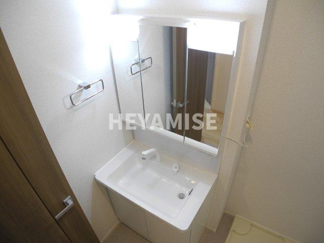 カームリー三城Cの洗面所|※室内画像は別号室のもの