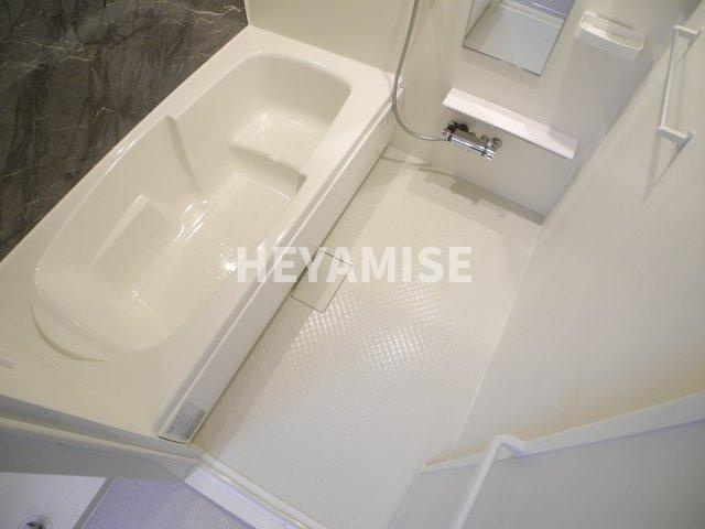 カームリー三城Cの浴室|※室内画像は別号室のもの