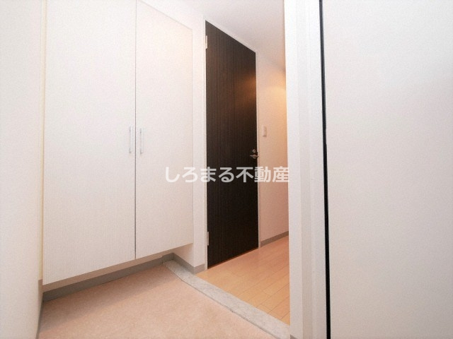 ロイヤルレジデンス北梅田の玄関