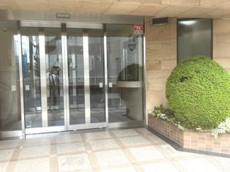 【エントランス】 | アルファグランデ行徳弐番街 | きれいなエントランスです
