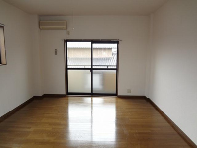 【寝室】 | ワンダーランド | ※同建物同型別のお部屋