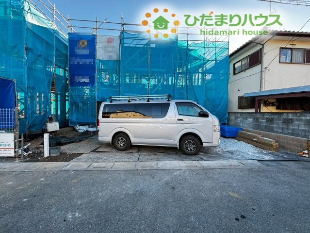 行田市棚田町3丁目　新築一戸建て　ブルーミングガーデン　01の駐車場