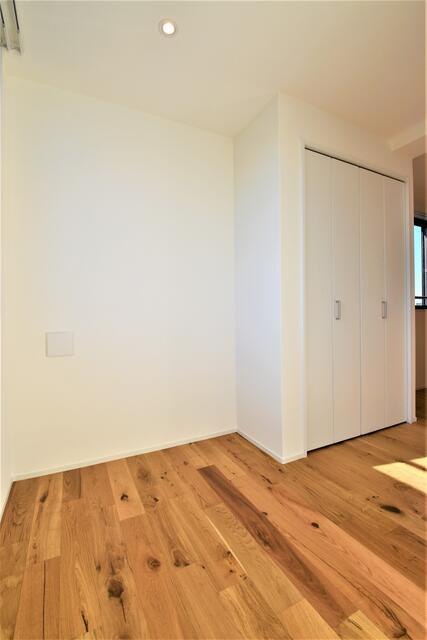 Ｇｒａｄｏ　ＫＡＭＡＴＡの寝室|開放感を出すために寝室は扉無… 