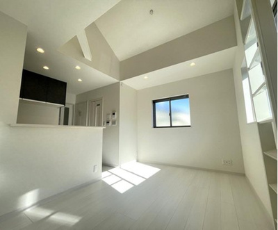 【居間・リビング】 |  東大和市新堀 | 水回り・リビングを2階にまとめて、陽当りの良いリビングです♪