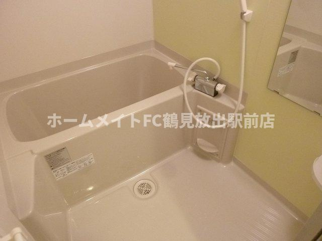 トリアノン東中浜の浴室