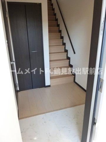 トリアノン東中浜の玄関