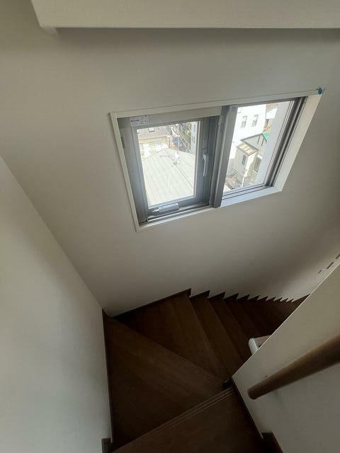 パークフロントの設備|室内の階段です