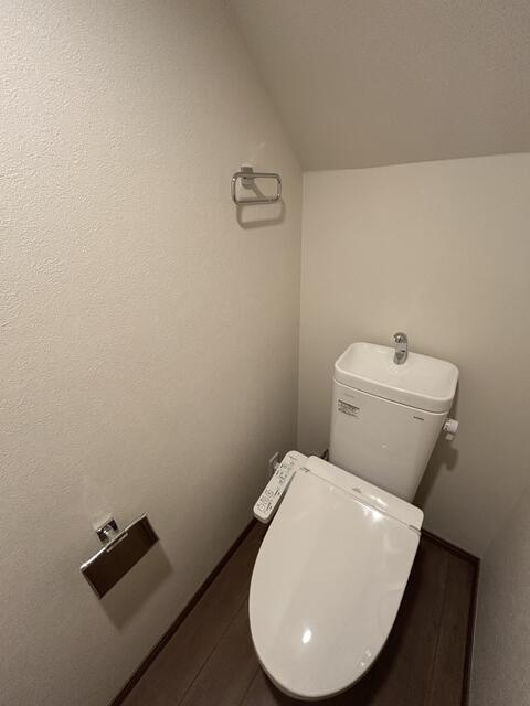 パークフロントのトイレ|温水洗浄便座 