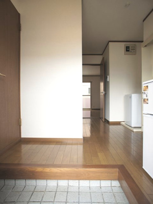 【玄関】 | 桜ハイツA | 広々玄関です。