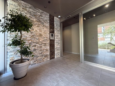 【エントランス】 | アゼリアガルテン上用賀