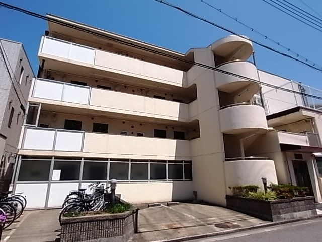 サンハイツ白鳩Ⅱの外観