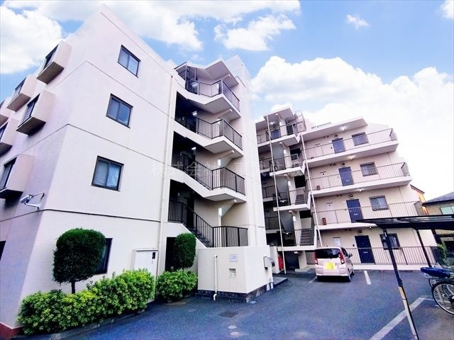 【外観】 | セザール坂戸 | 新規内装リフォーム物件です