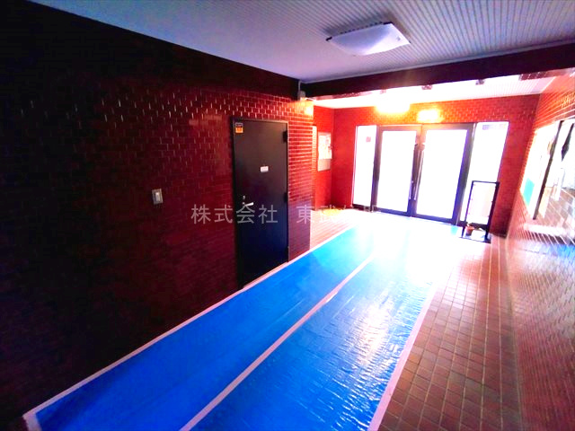 【エントランス】 | セザール坂戸 | エントランスです