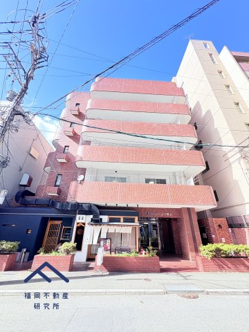 皐月マンション博多の外観