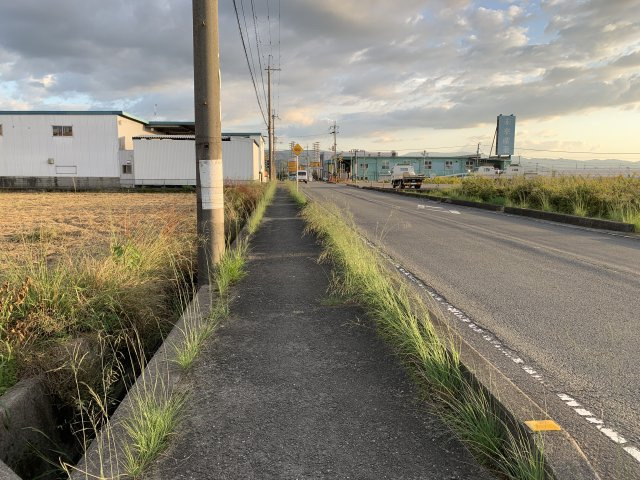 紀の川市尾崎　売土地の周辺