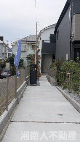 藤沢市辻堂太平台２丁目５－１１新築戸建ての駐車場|駐車スペースもあります