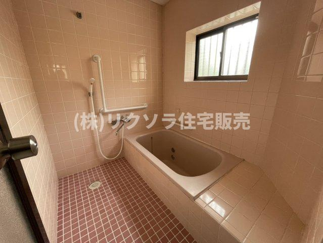 中木田町　中古一戸建ての浴室|■物件内覧・資金計画相談・住宅ローン相談、リフォーム相談、お問合せ受付中■
※当日・翌日のご内覧、ご相談はお電話でのお問合せがスムーズです！