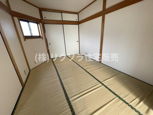 中木田町　中古一戸建ての和室|和室6.0帖
■物件内覧・資金計画相談・住宅ローン相談、リフォーム相談、お問合せ受付中■
※当日・翌日のご内覧、ご相談はお電話でのお問合せがスムーズです！