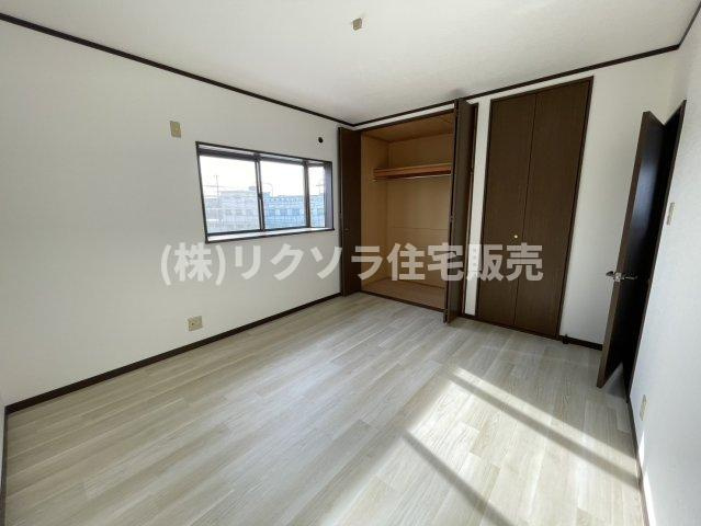 中木田町　中古一戸建ての子供部屋|洋室7.0帖
■物件内覧・資金計画相談・住宅ローン相談、リフォーム相談、お問合せ受付中■
※当日・翌日のご内覧、ご相談はお電話でのお問合せがスムーズです！