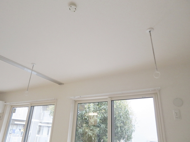 フォルテーヌⅤの内装|室内に洗濯干しの設備があるので雨の日も安心です♪