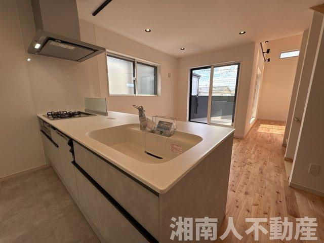 茅ヶ崎市柳島海岸　新築一戸建て　全3棟のキッチン|キッチンです