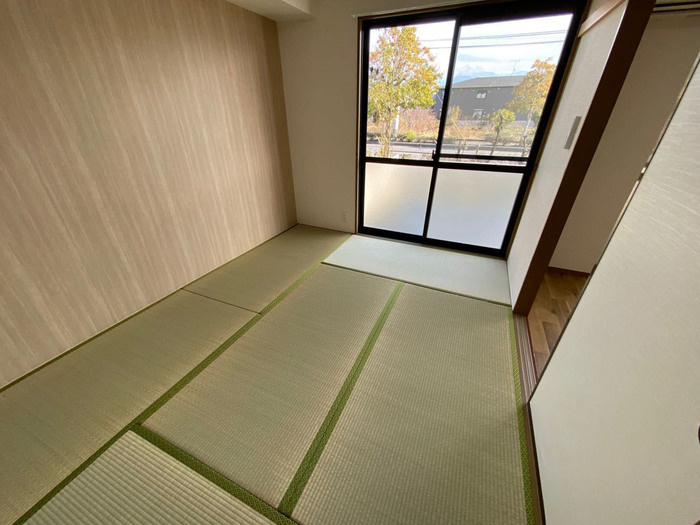 レジデンス･タケカタの和室