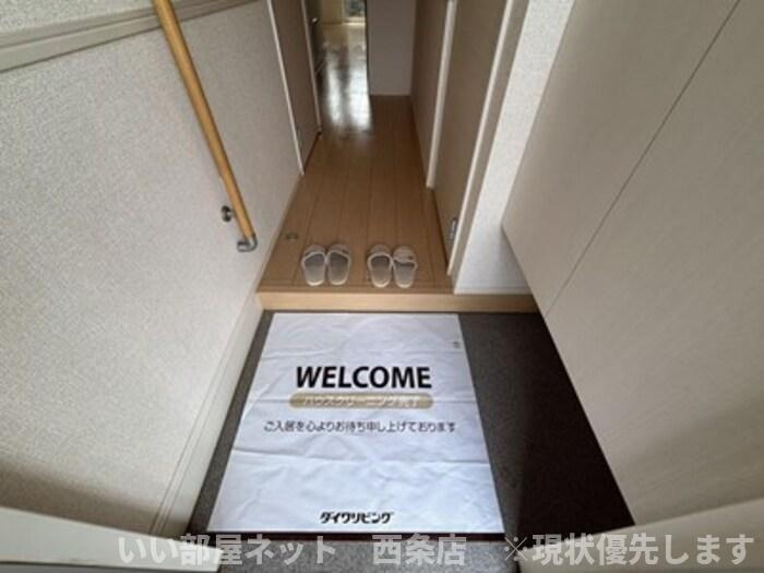 ウィステリア・フィールド　B棟の玄関