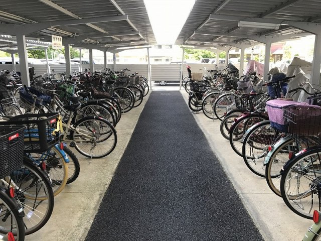 日商岩井グリーンサイドマンションの外観