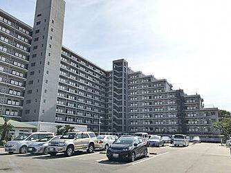 日商岩井グリーンサイドマンションの外観