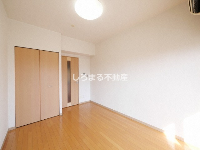 エステムコート梅田・天神橋リバーフロントの居間・リビング