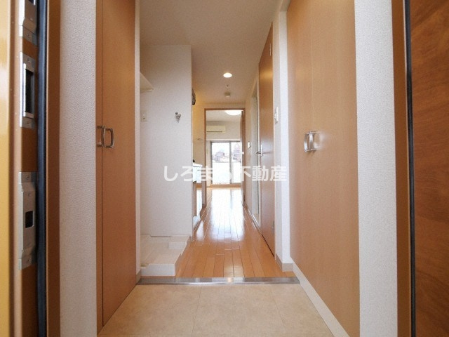 エステムコート梅田・天神橋リバーフロントの玄関