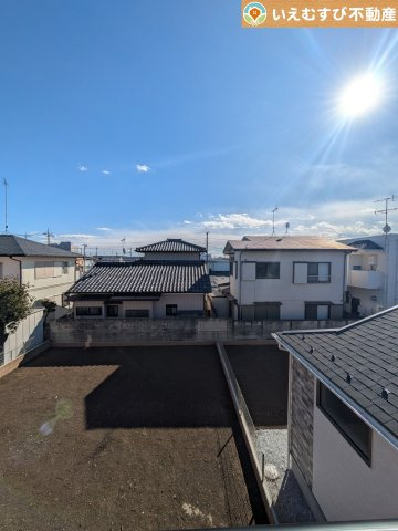 BLOOMING GARDEN　行田市富士見町2丁目2期の展望|高い建物が無く開放感のある展望
バルコニーからの展望も開けていて閑静な住宅地が望めます。日当りも良いですね♪
