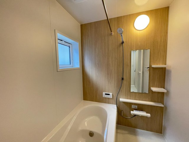 豊田市志賀町高洞　新築分譲住宅　全2棟　1号棟の浴室