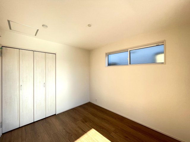 豊田市志賀町高洞　新築分譲住宅　全2棟　1号棟の洋室