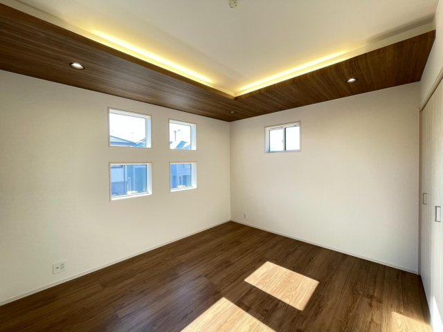 豊田市志賀町高洞　新築分譲住宅　全2棟　1号棟の洋室